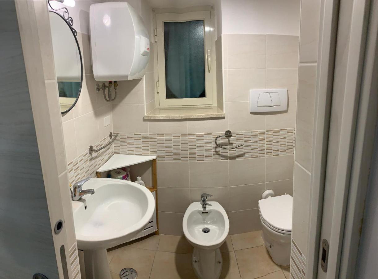 Casetta Blue House Gaeta Via Dell'Indipendenza Экстерьер фото