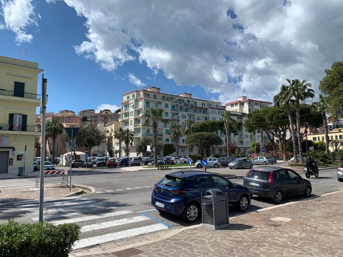 Casetta Blue House Gaeta Via Dell'Indipendenza Экстерьер фото